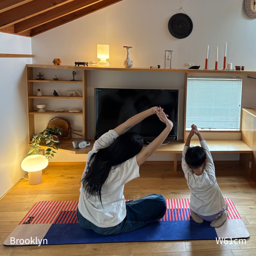 8ed StudioのCanvas Stretch Mat|インテリアになじむデザイン性と快適な使い心地を兼ね備えたストレッチ・ヨガマット