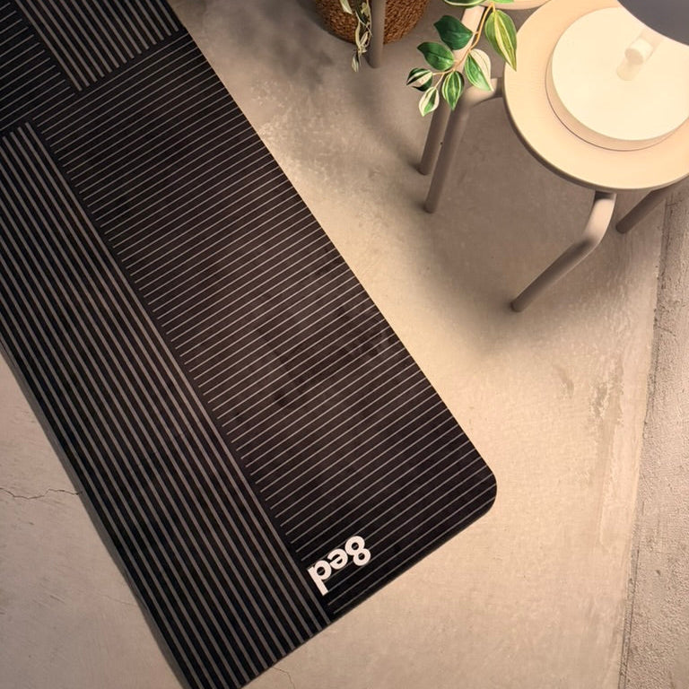 8ed StudioのCanvas Stretch Mat|インテリアになじむデザイン性と快適な使い心地を兼ね備えたストレッチ・ヨガマット