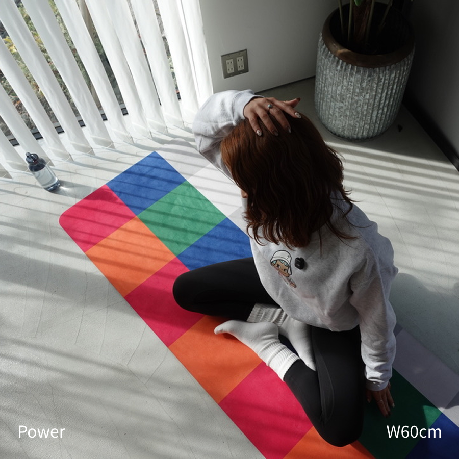 8ed Studio Power Canvas Stretch Mat使用シーン|自宅ストレッチ・ヨガ・ピラティス対応