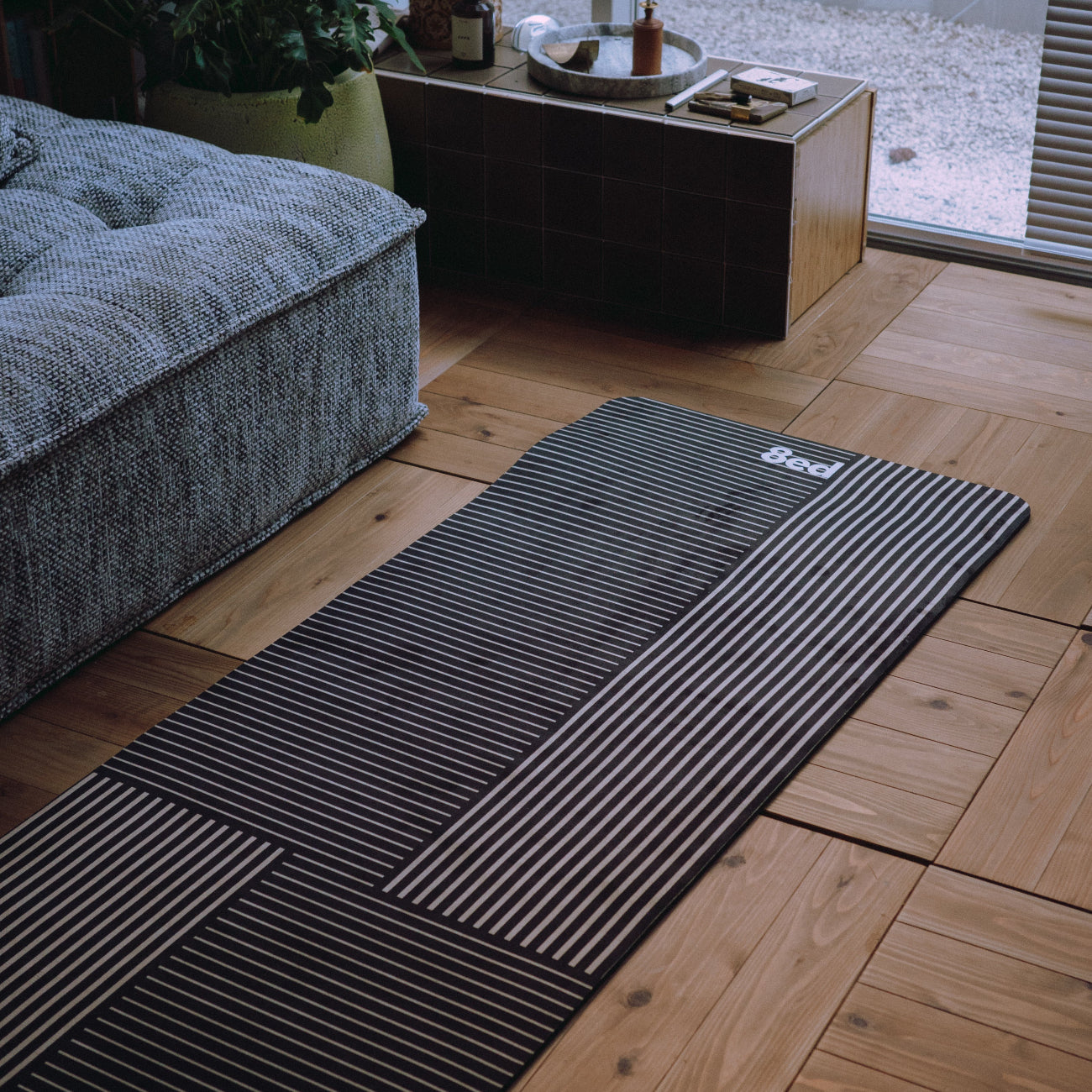 8ed StudioのCanvas Stretch Mat|インテリアになじむデザイン性と快適な使い心地を兼ね備えたストレッチ・ヨガマット