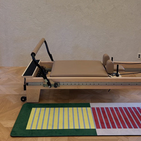 8ed StudioのCanvas Stretch Mat|インテリアになじむデザイン性と快適な使い心地を兼ね備えたストレッチ・ヨガマット