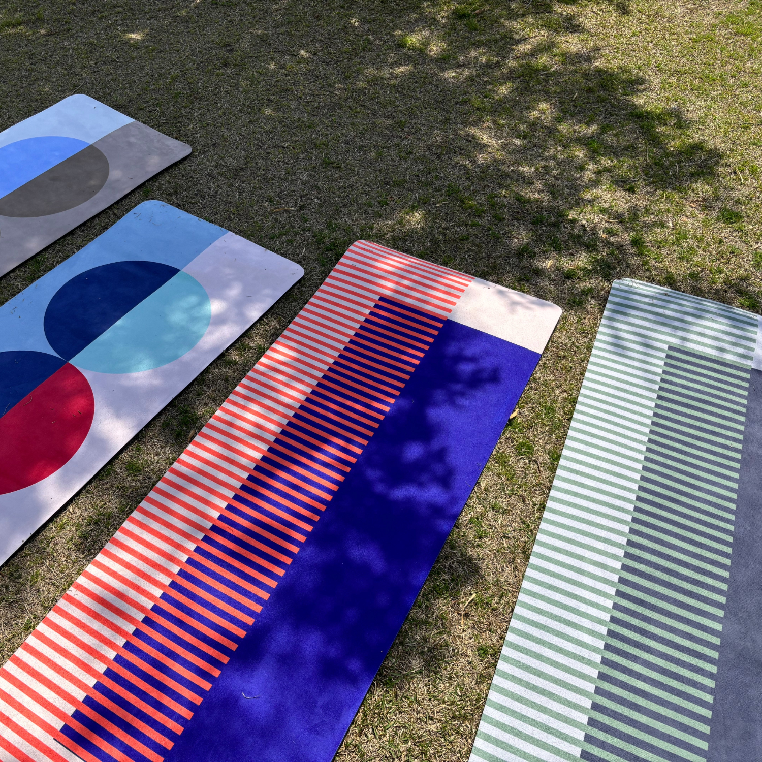 8ed StudioのCanvas Stretch Mat|インテリアになじむデザイン性と快適な使い心地を兼ね備えたストレッチ・ヨガマット