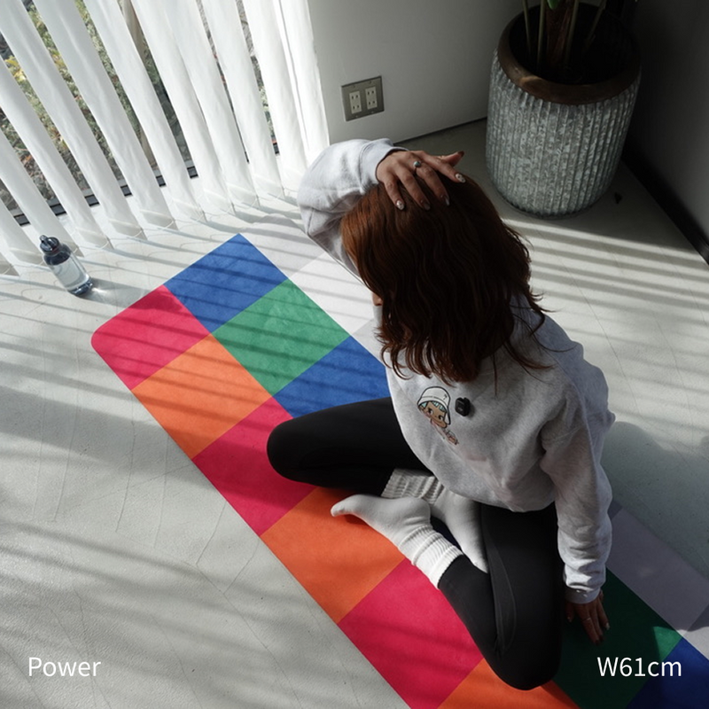 8ed Studio Power Canvas Stretch Mat使用シーン｜自宅ストレッチ・ヨガ・ピラティス対応